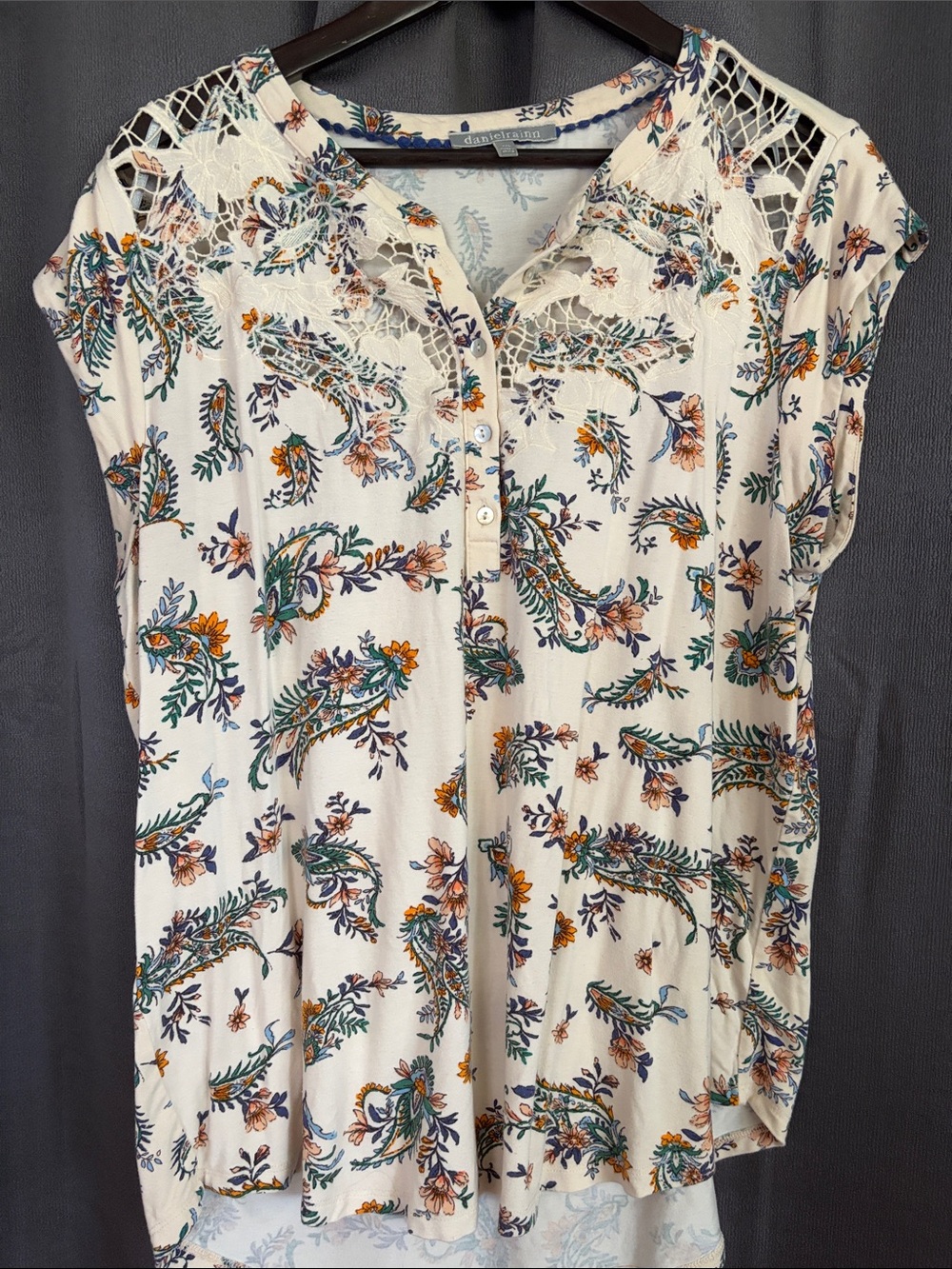 Daniel Rainn Cream Floral Paisley Lace-Yoke Blouse